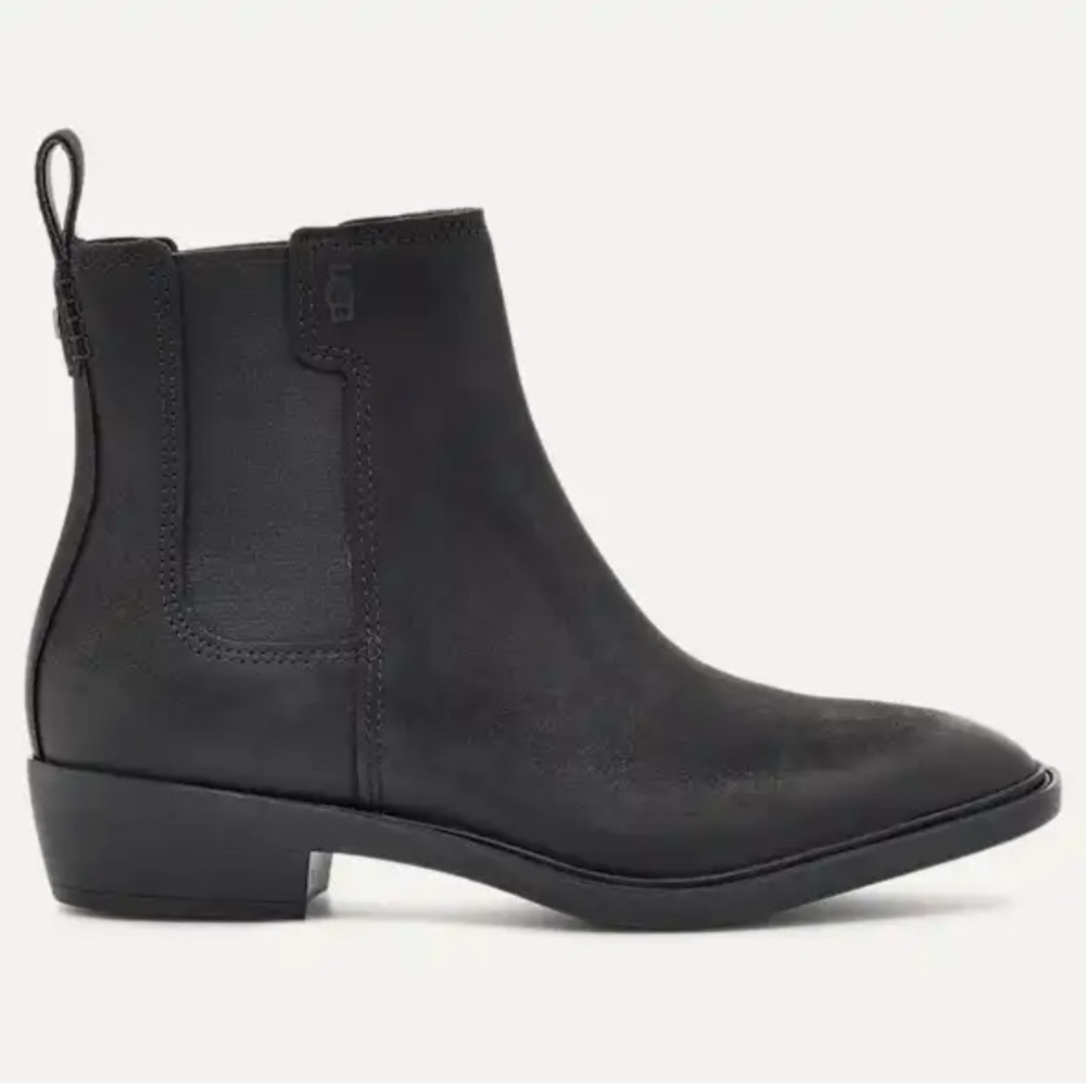 Ugg Emmeth Black Leather Chelsea Boot Size 7.5